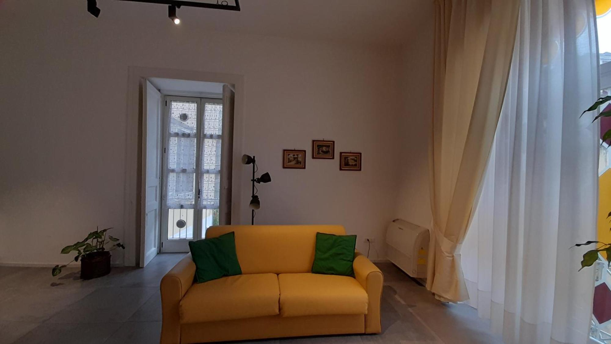 Nonna Vittoria Apartment Salerno Exterior foto